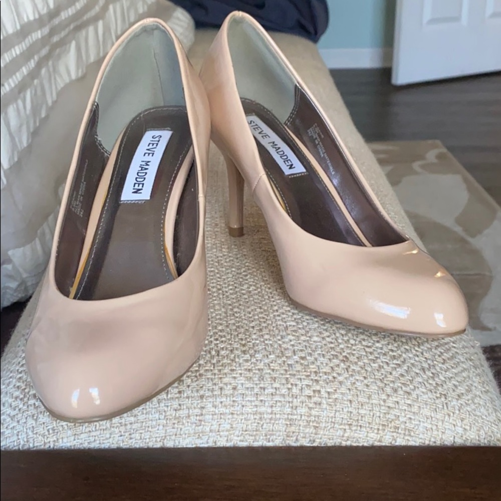 Steve Madden Tan Heels